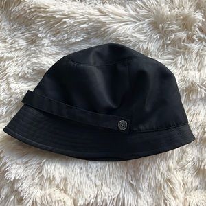 Authentic Burberry bucket hat plaid